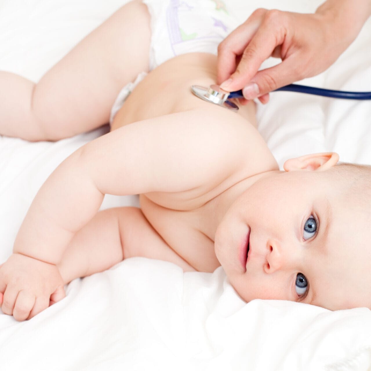 Children's doctor exams infant with stethoscope

[url=/file_search.php?action=file&amp;lightboxID=6533828][img]http://images51.fotki.com/v1542/photos/3/335213/7708117/doctor_exam1_01-vi.jpg[/img][/url]